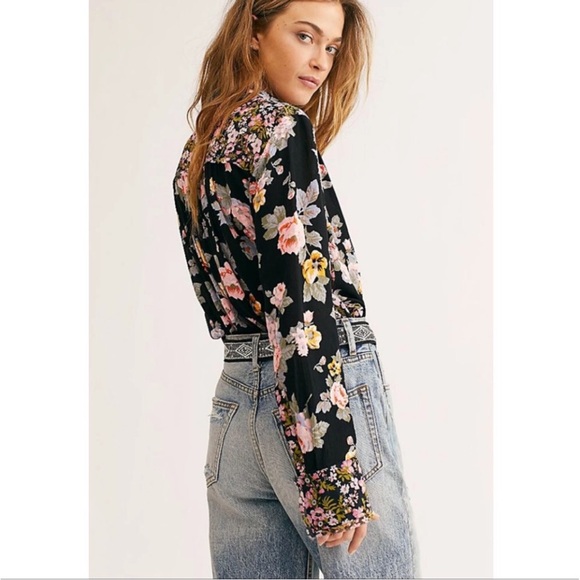 Free People Hold On To Me Printed Top Size XL - Picture 3 of 10